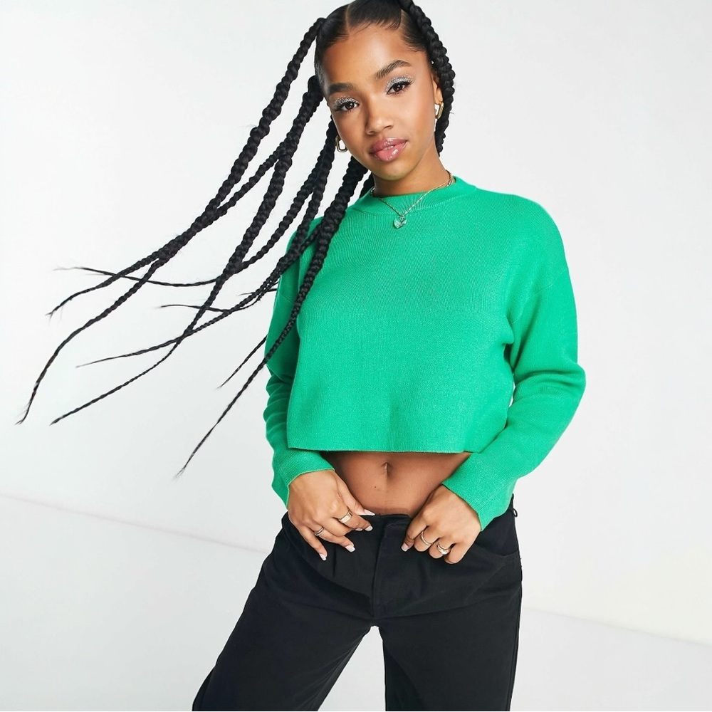 NEW Bershka green oversized crew neck cropped sweater Large
